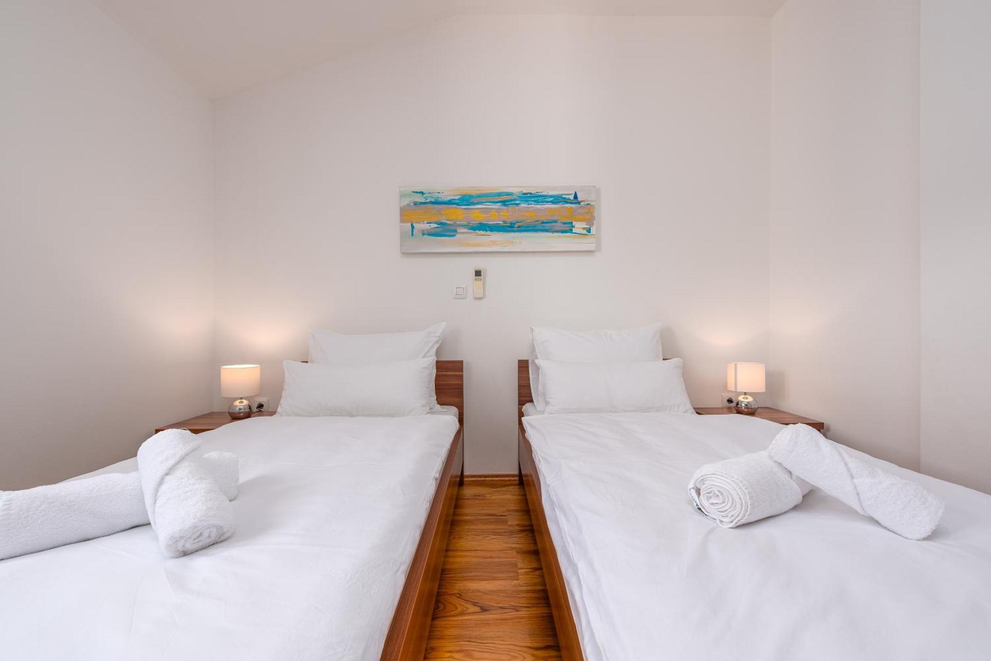 Apartments L&D Биоград на Мору Екстериор снимка